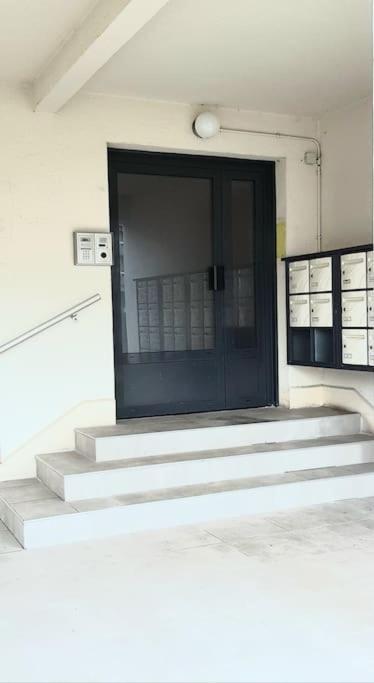 Quartier Des Emailleurs-T4 Avec Balcon Et Garage Apartment Limoges Bagian luar foto